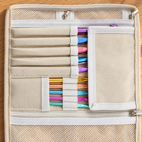 Dorothea Crochet Hook Case